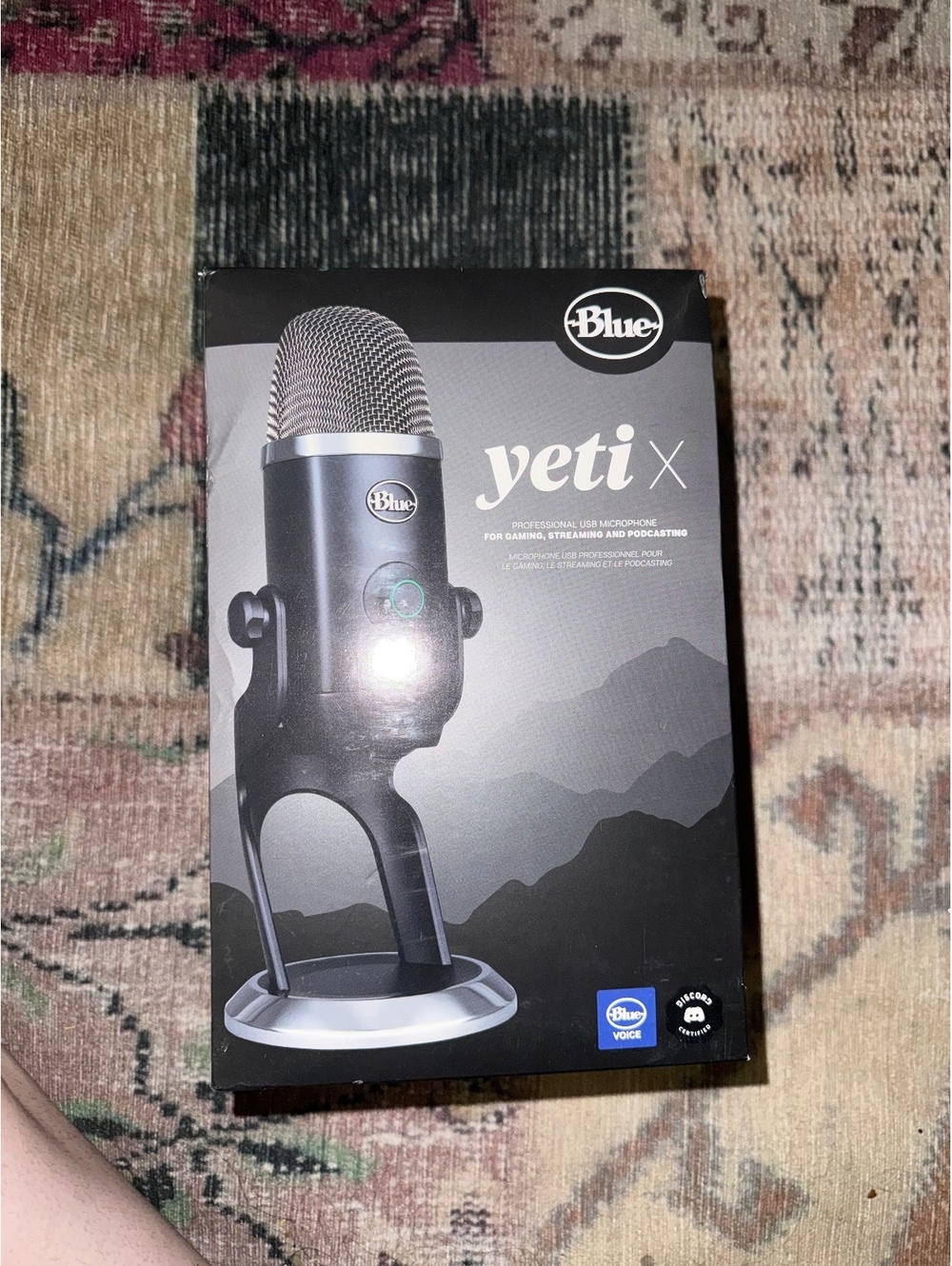 Blue YETI x microphone new in box USB professional